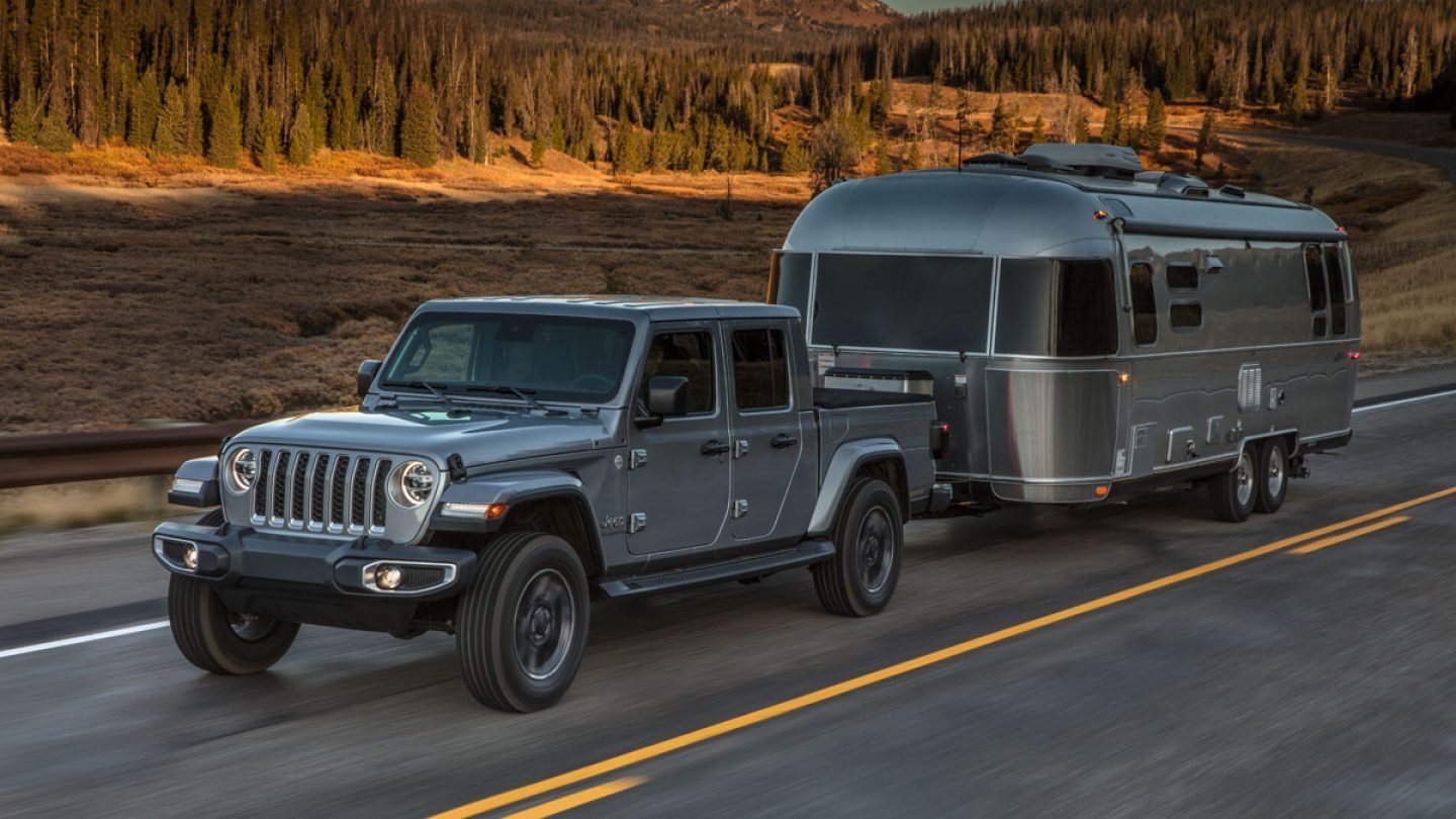 2020 Jeep Gladiator Front Gray Exterior Side Profile